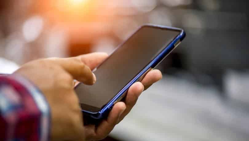 Cep Telefonlarına Ek Vergi Düzenlemesi