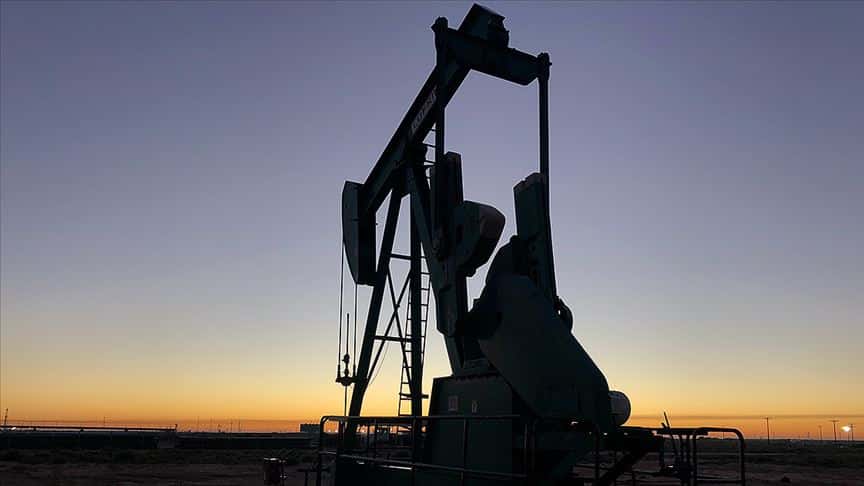 US Oil Drilling Continues To Decline
