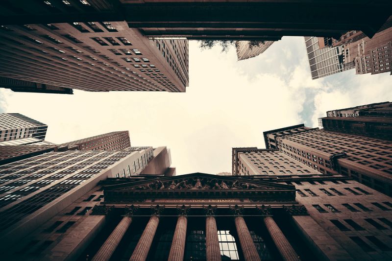 Zacks'in Öne Çıkardıkları: AMZN, BABA, NKE