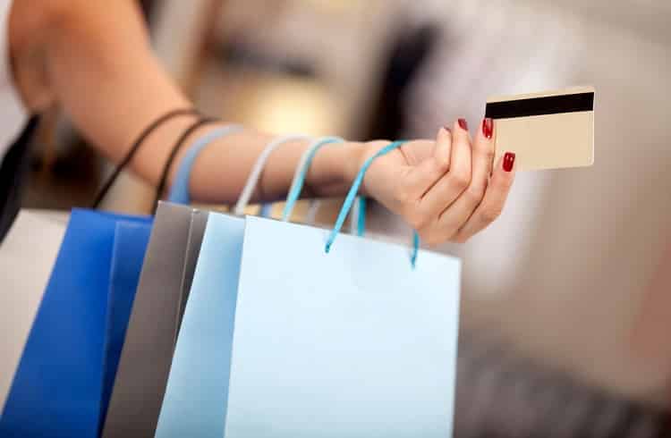 In Großbritannien sind die Kreditkartenausgaben gesunken
