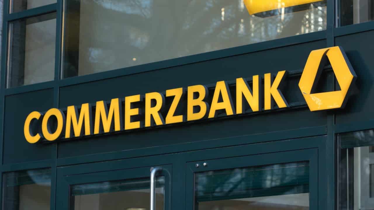 EUR/CHF strebt den gleitenden 200-Tage-Durchschnitt bei 1,0738 - Commerzbank an