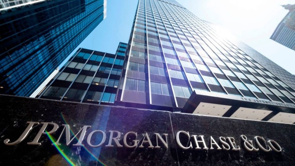 JPMorgan bereitet sich auf Kreditverluste vor, da der Handel den Gewinn stützt