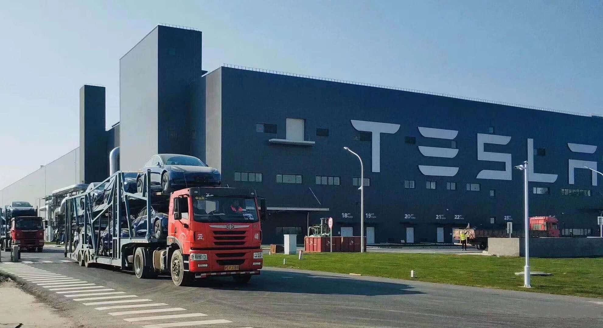 TESLA plans to increase production capacity