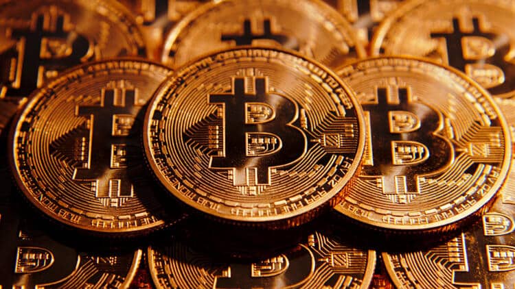 Bitcoin 12 Bin Doları Geçti!