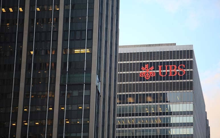 UBS: Jeopolitik Gerilimlerin Ortasında Kalan Altın 2300 Dolara Yükselecek
