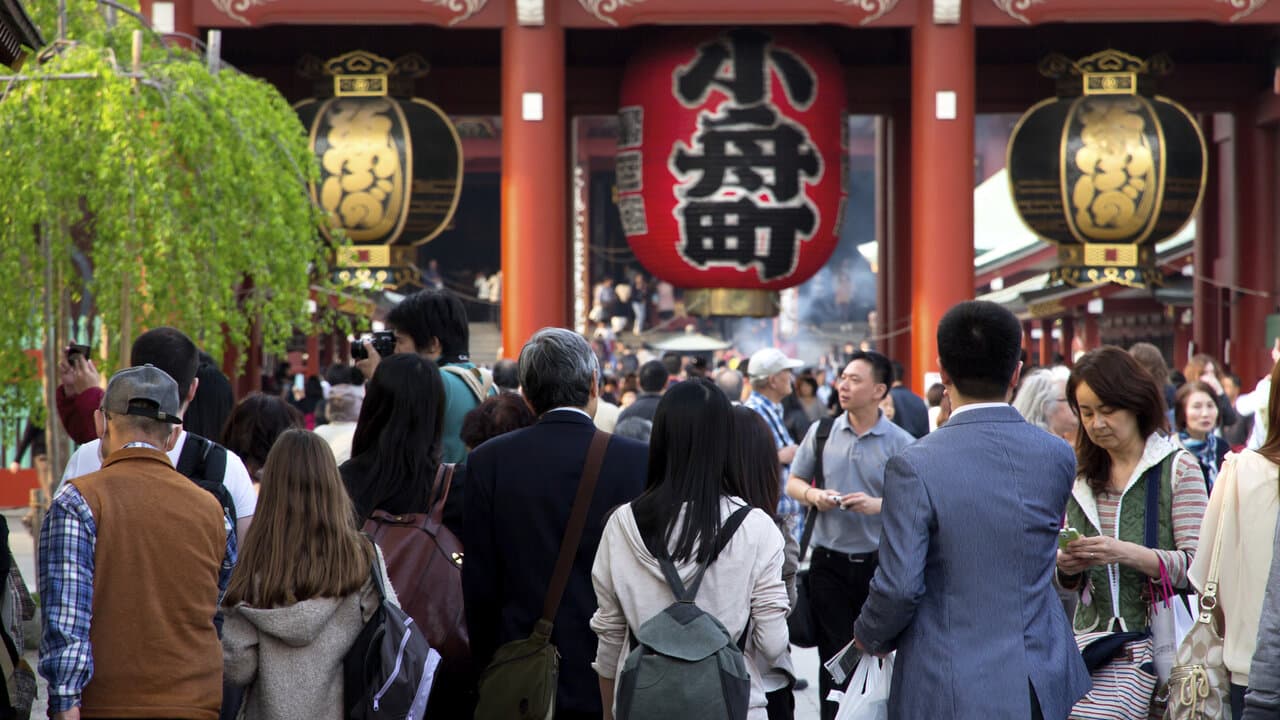 Japan Economy Shrank 2.2 Percent!