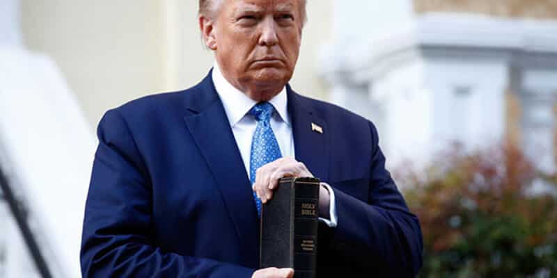 Trump'ın 10 Yıl Boyunca Hiç Vergi Ödemediği Yazıldı