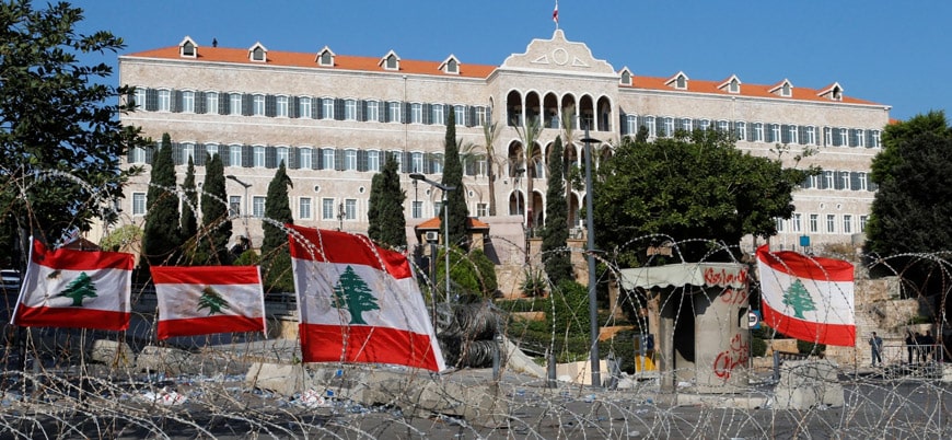 Lübnan Başbakanı İstifasını İlan Etti