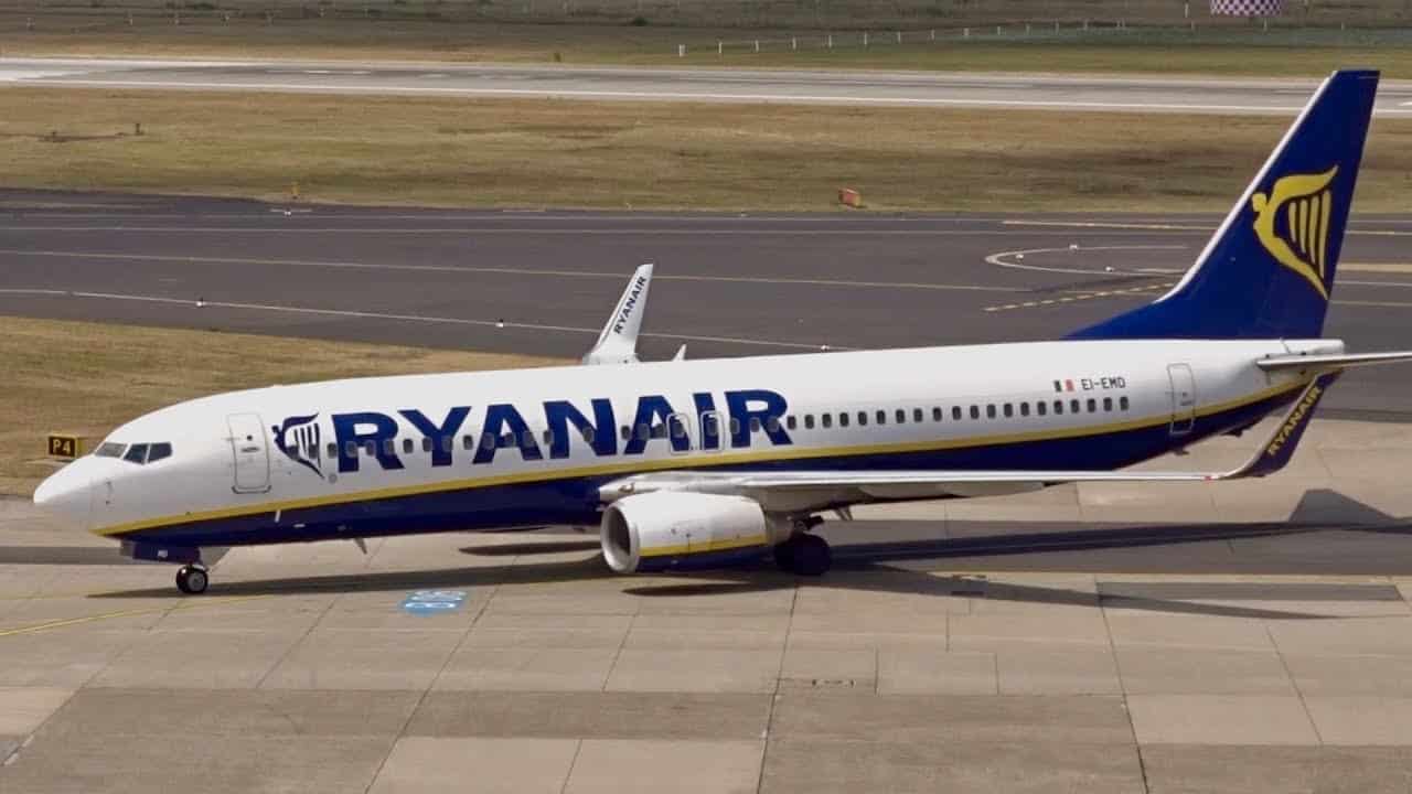 Ryanair, Düsseldorf'ta Kış Sezonu İçin Tüm Uçuşları İptal Ediyor