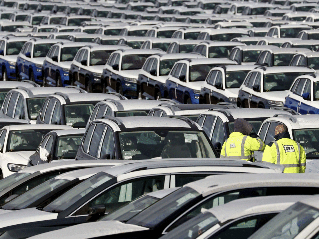 In the EU, 898,000 new cars were added in November, 8.9 million since the beginning of the year