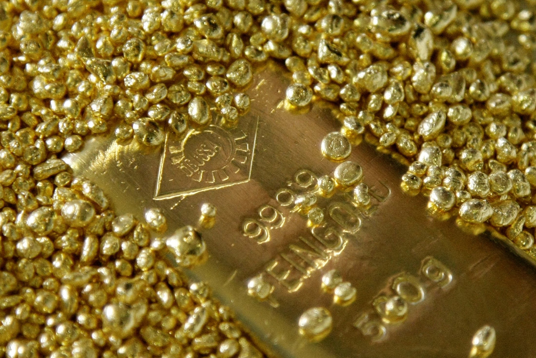 Geçen yıl ticaretin çalkantılı olması altın fiyatını yükseltti