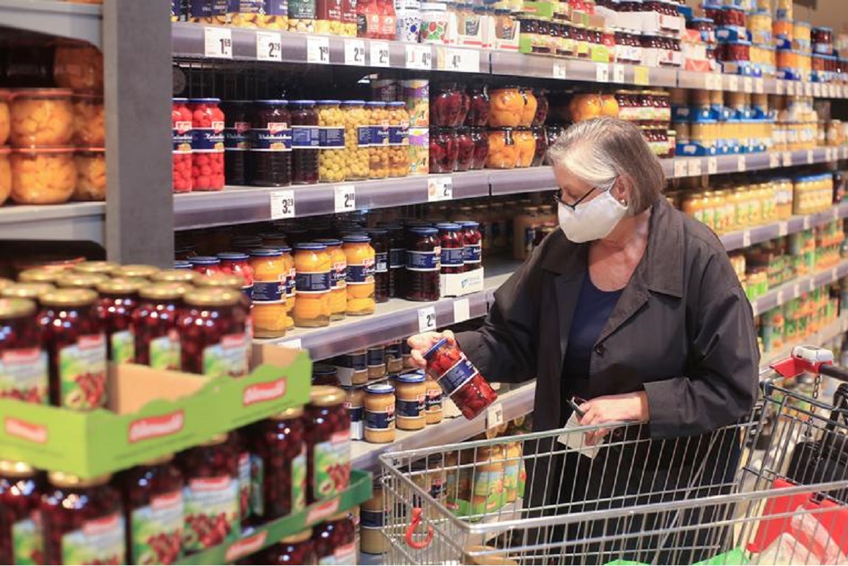 Consumer prices in Germany rose for the first time in seven months