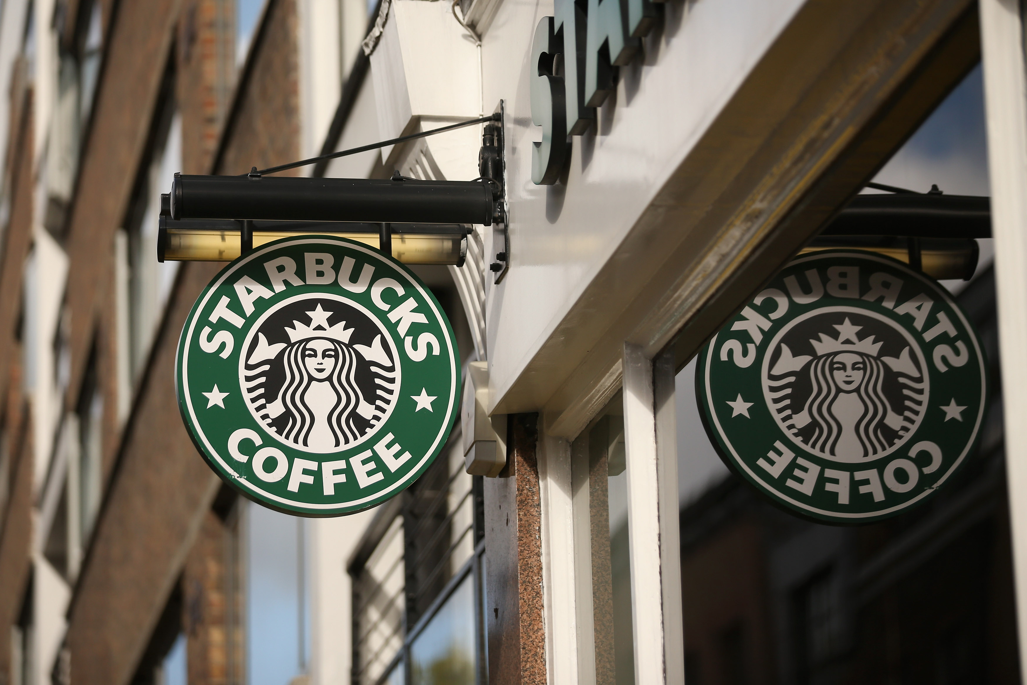 Çin, ABD İlişkileri Konusunda Starbucks'tan Yardım İstedi