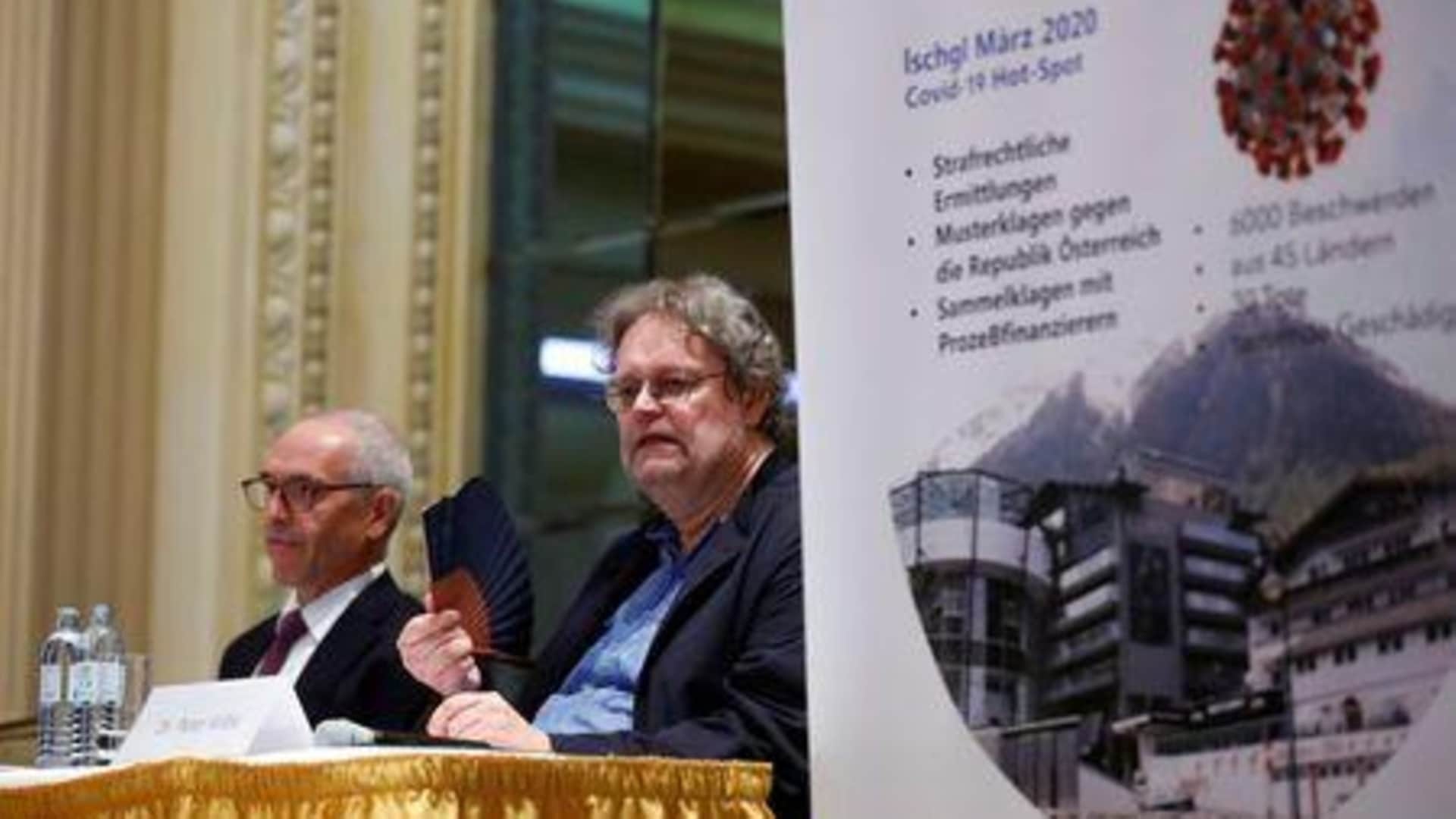 Consumer defenders in Austria are suing insurance companies en masse