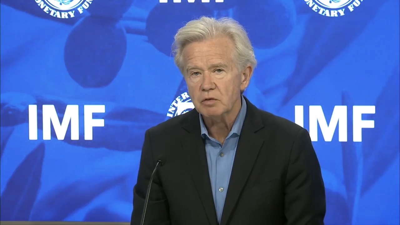 Japon parlamentosu gelecek yıl için rekor bir bütçeyi onayladı