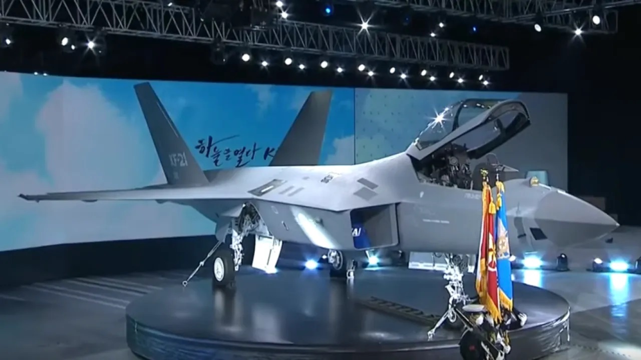 South Korea presents its own fighter jet