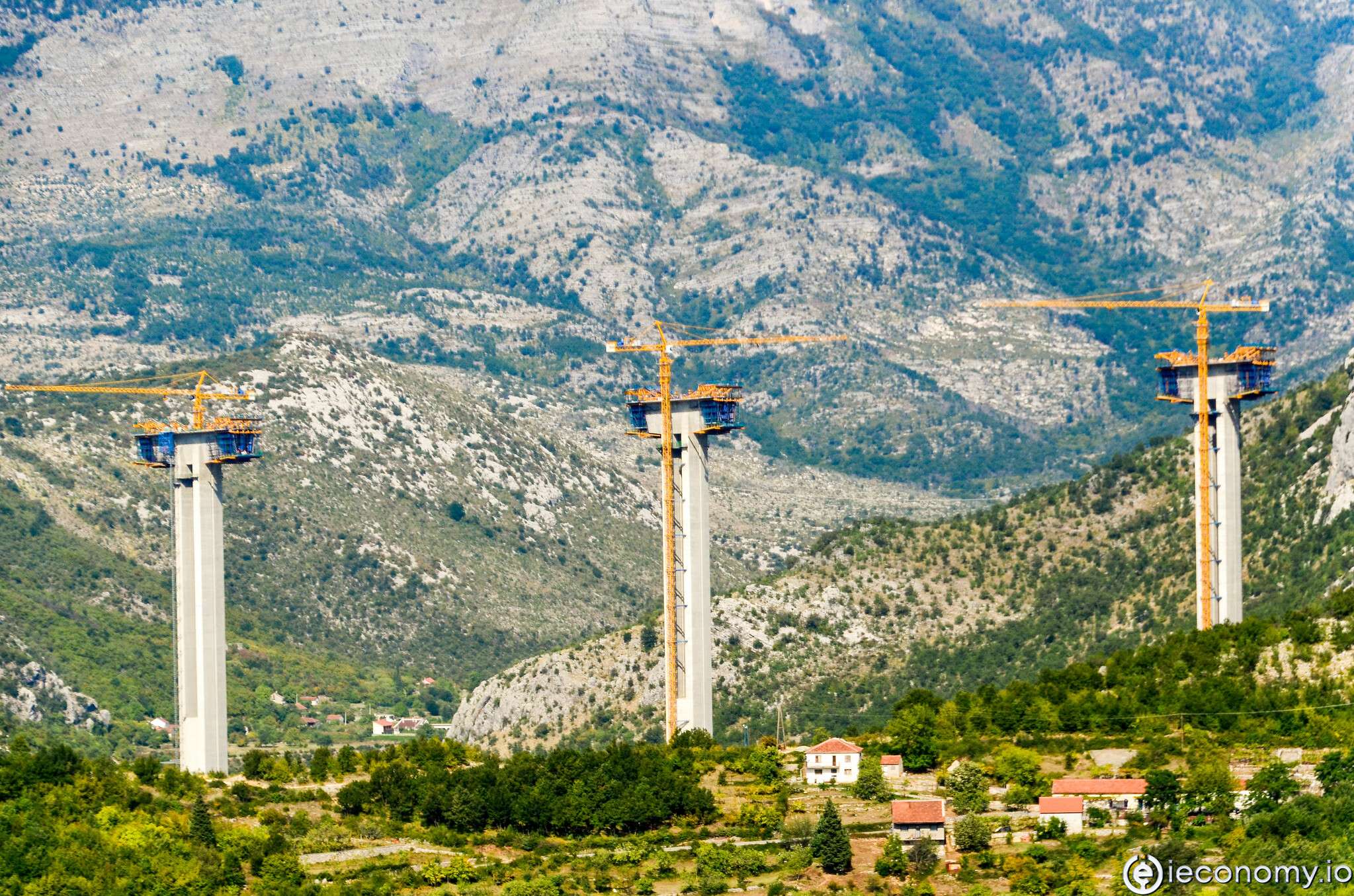 Çin sahte umutlar verdi ve şimdi parasını geri istiyor
