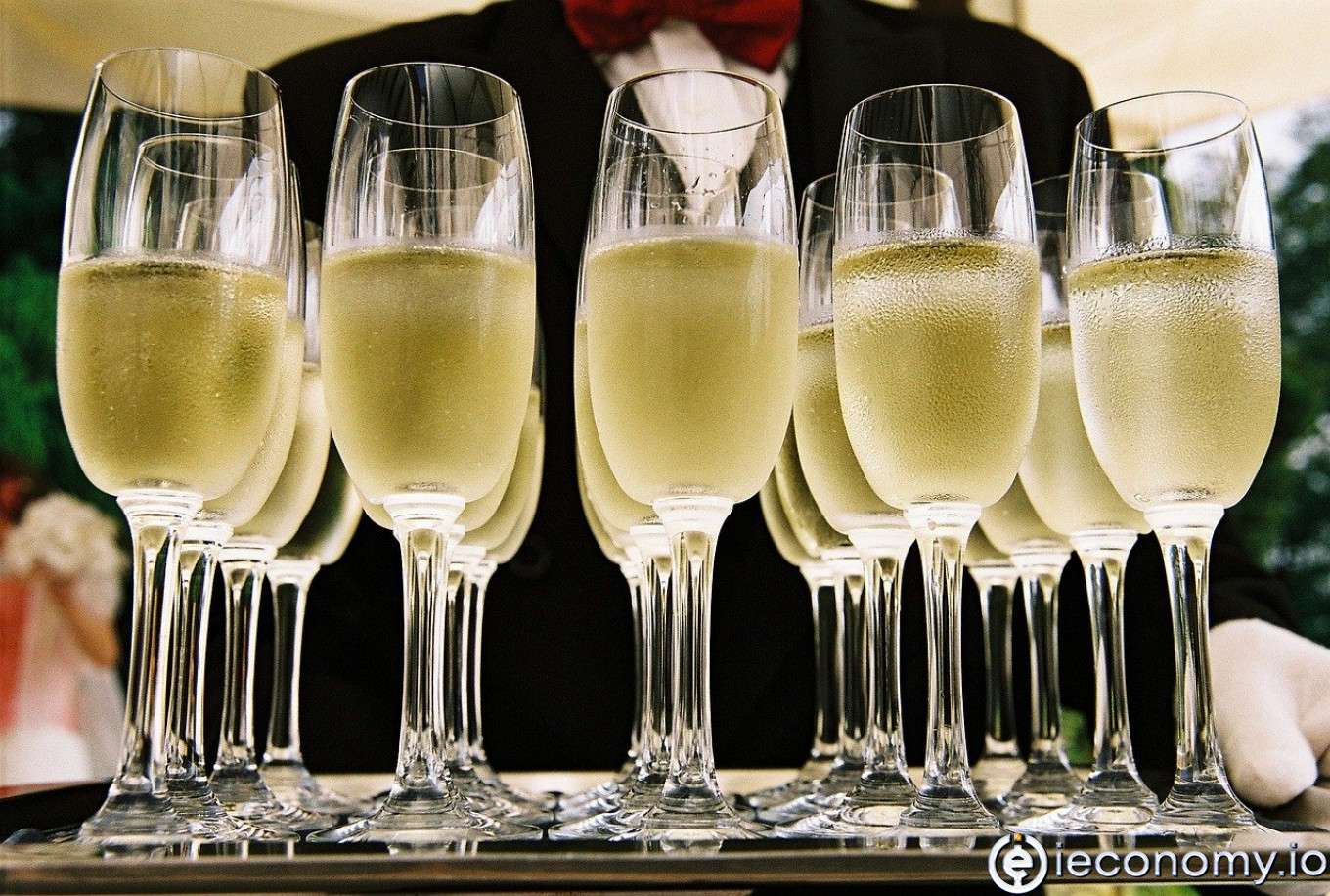 A new Russian law bans the term "champagne"