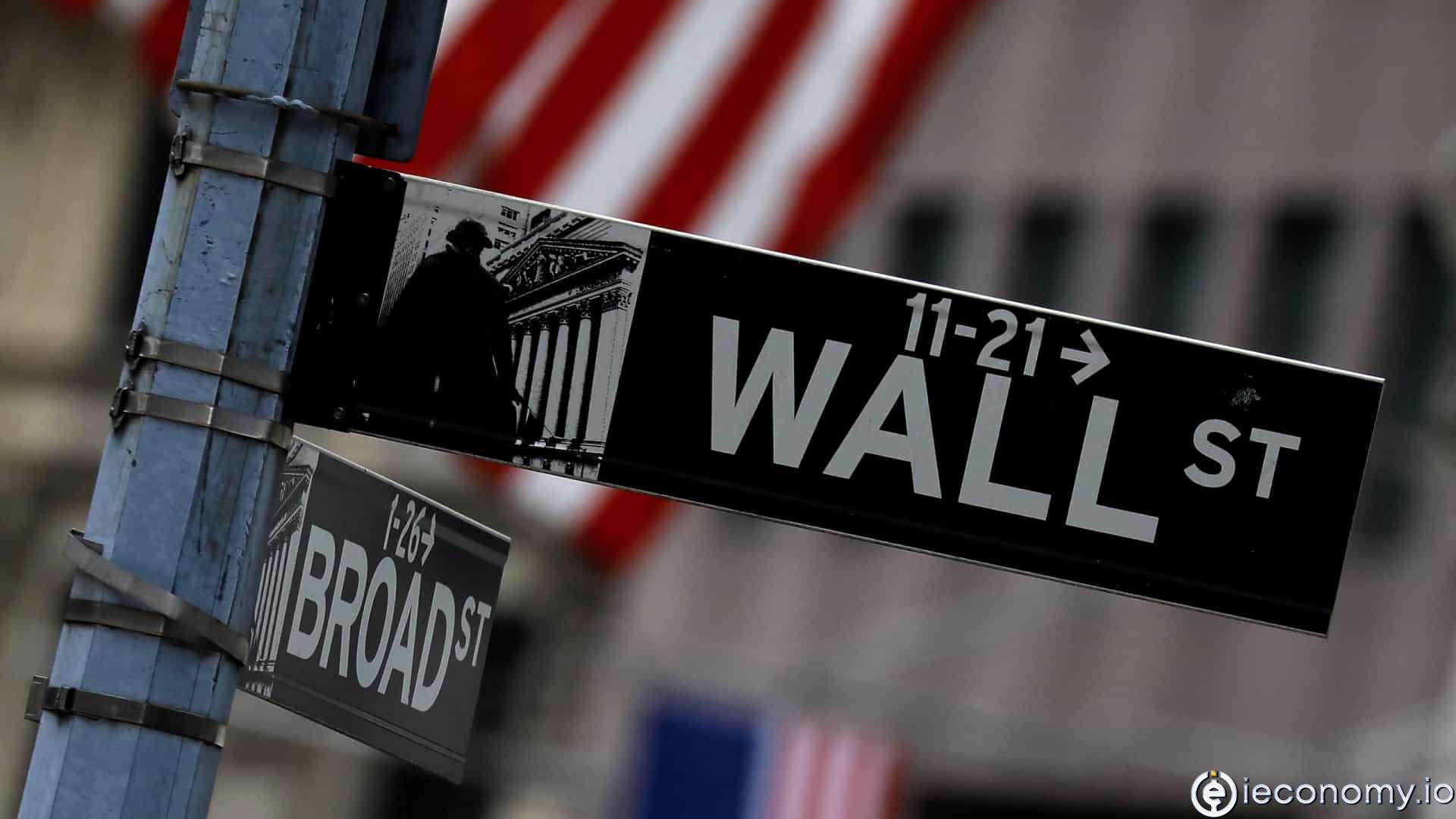 Wall Street closed with slight losses