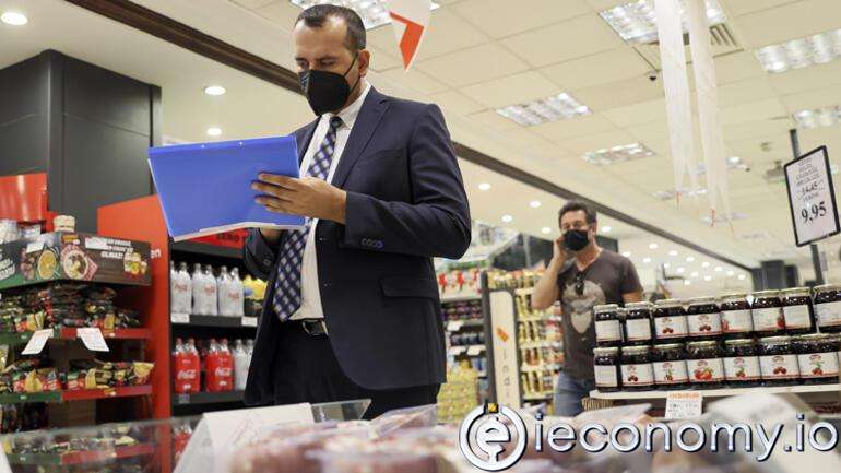 Inspectors Assigned to Inspect Chain Markets in Turkey