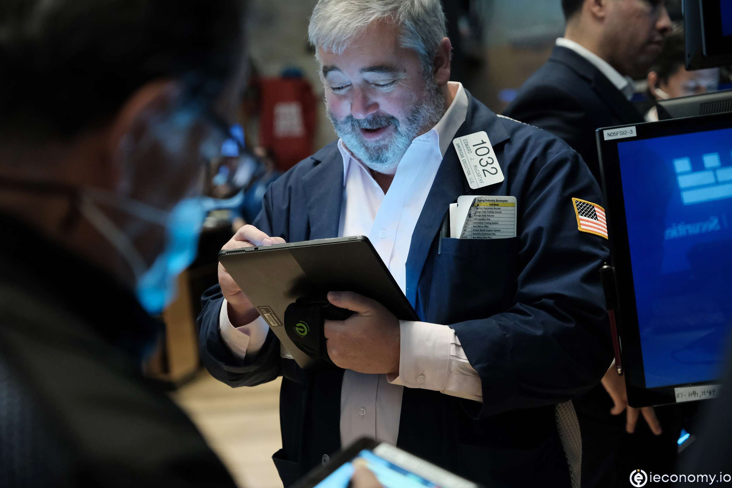 Altyapı faturasının geçişi Wall Street'i yeni rekorlara götürüyor