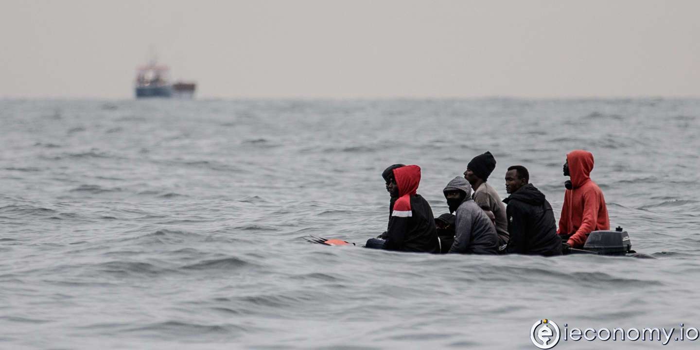 Several migrants tried to cross the English Channel from France to Britain