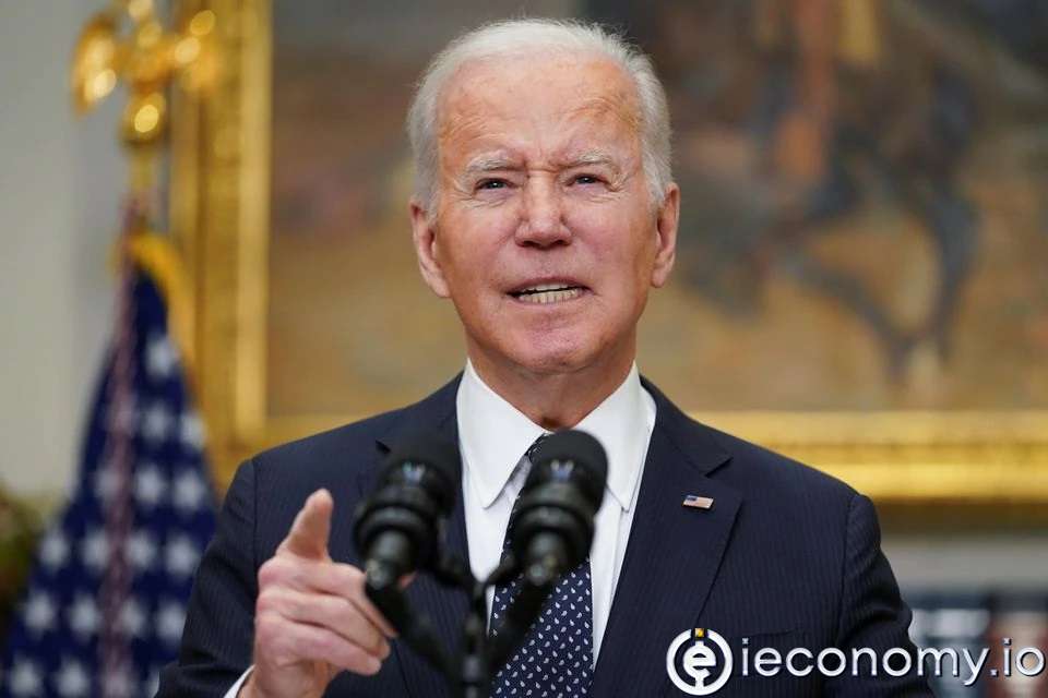 A ban on borrowing from the USA to Russia in the west