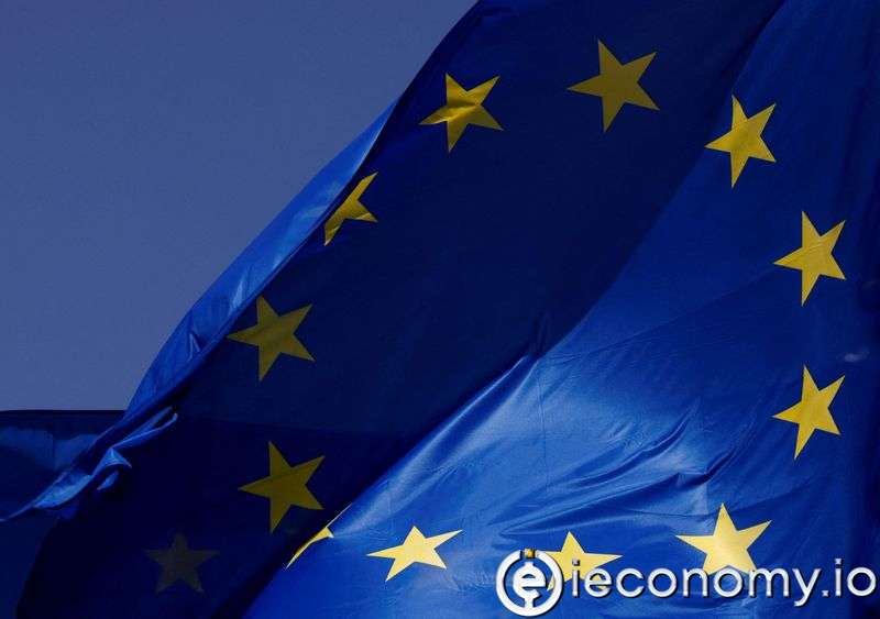 AB Euro Bölgesi Büyüme Tahminlerini Düşürdü