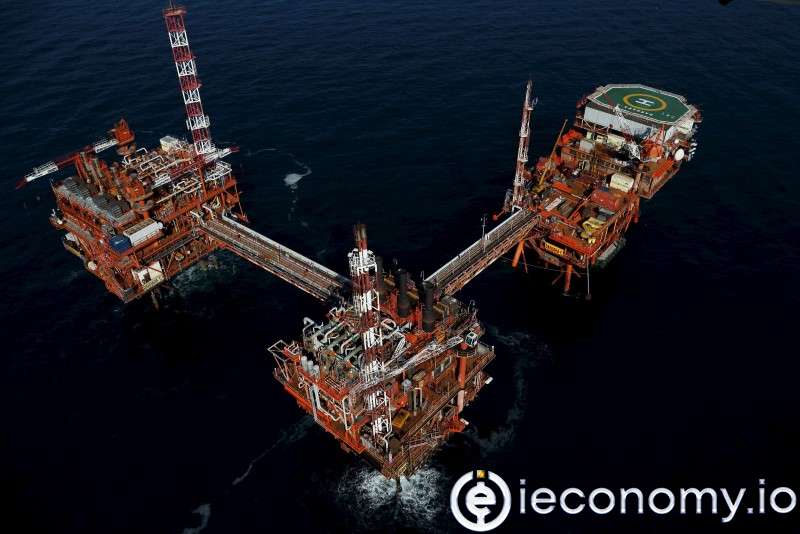 Oil Prices Fall Further on Demand Fears