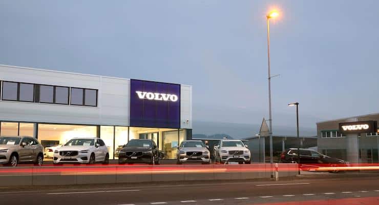 Volvo Cars to Close Factories in USA and Sweden