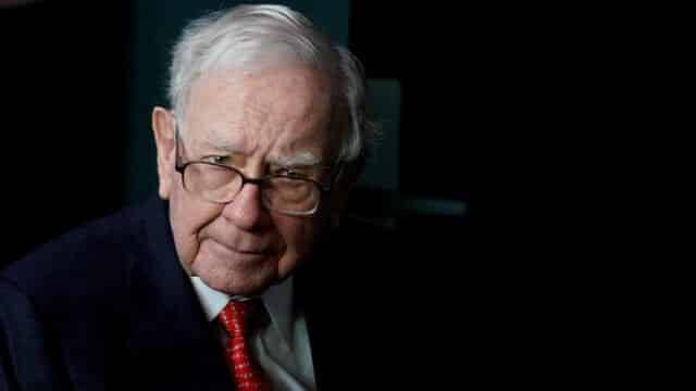 Sekiz Hisse Senedi Buffett'ın Başını Ağrıtıyor