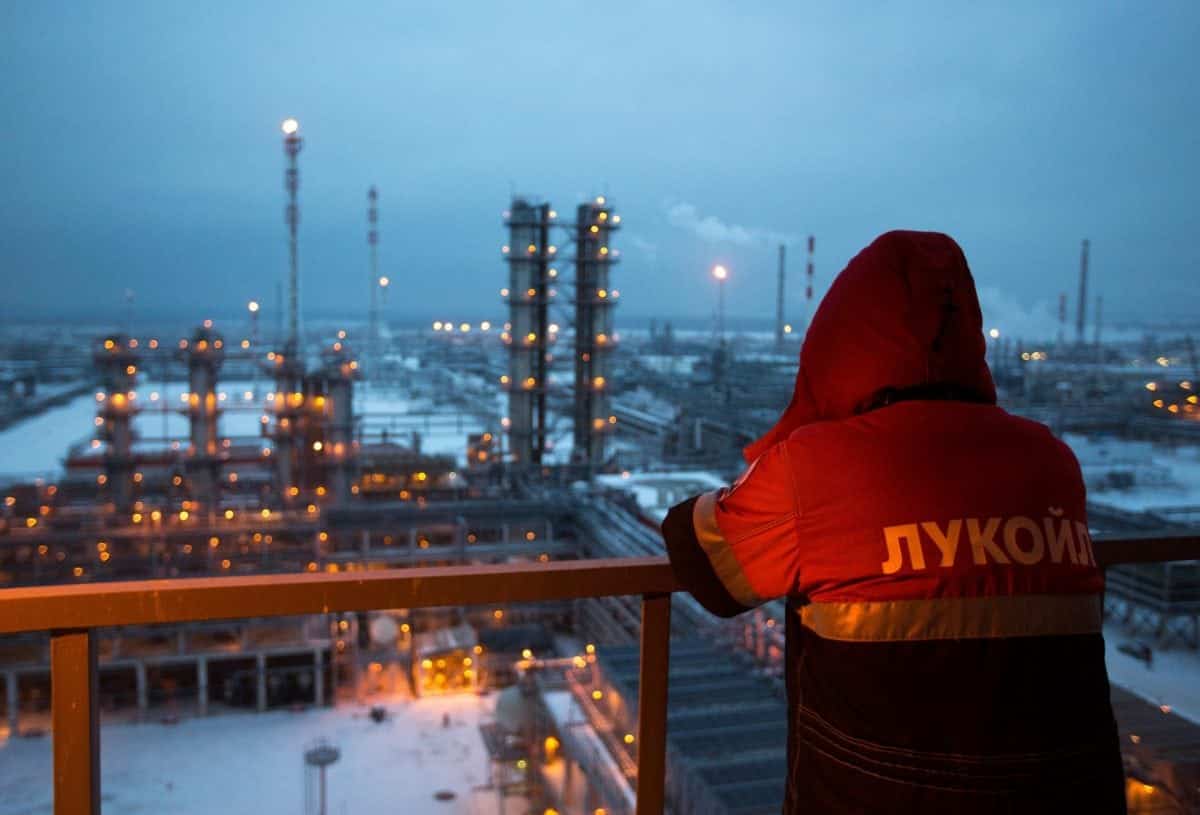 Russia's Oil Export Revenue Dropped 25 Percent!