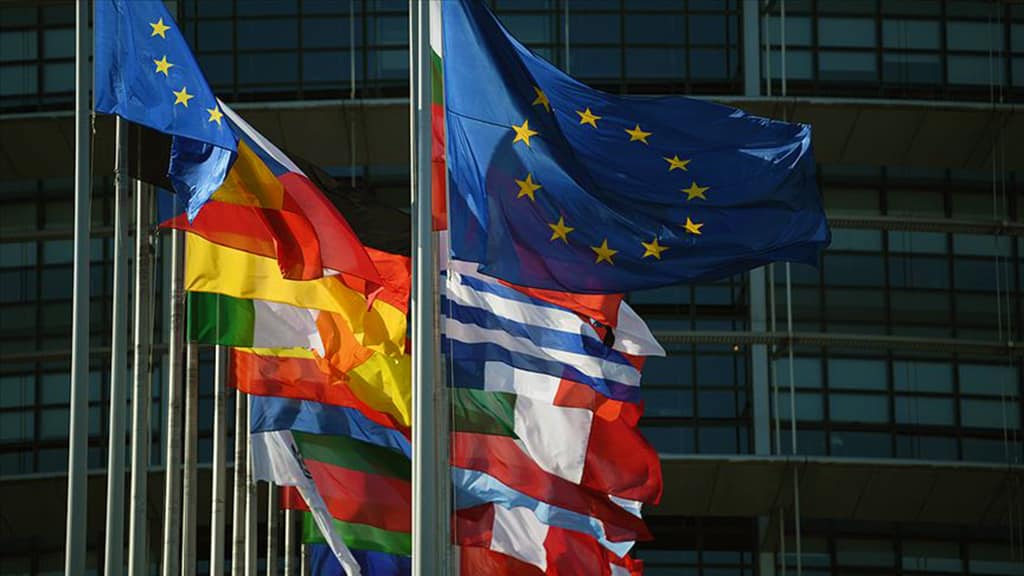 EU Couldn't Prevent Economic Crisis