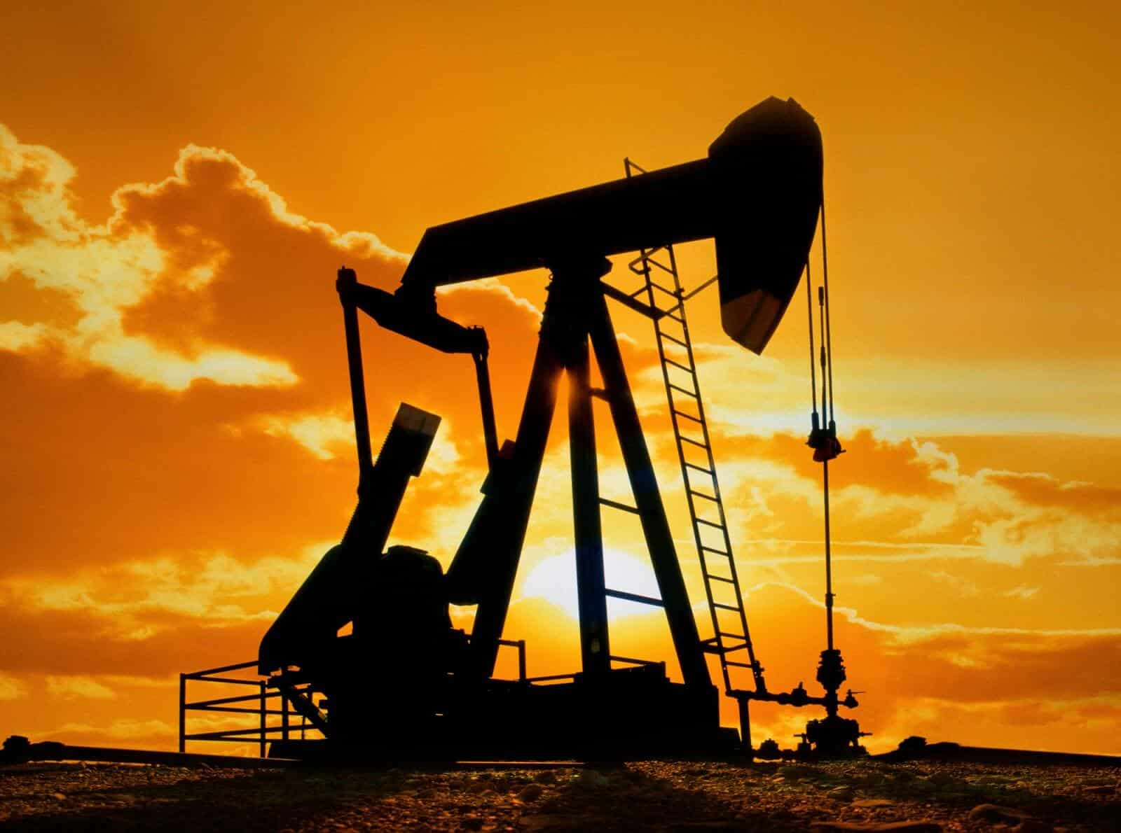 Global Oil Supply Decreased to 9-Year Low!