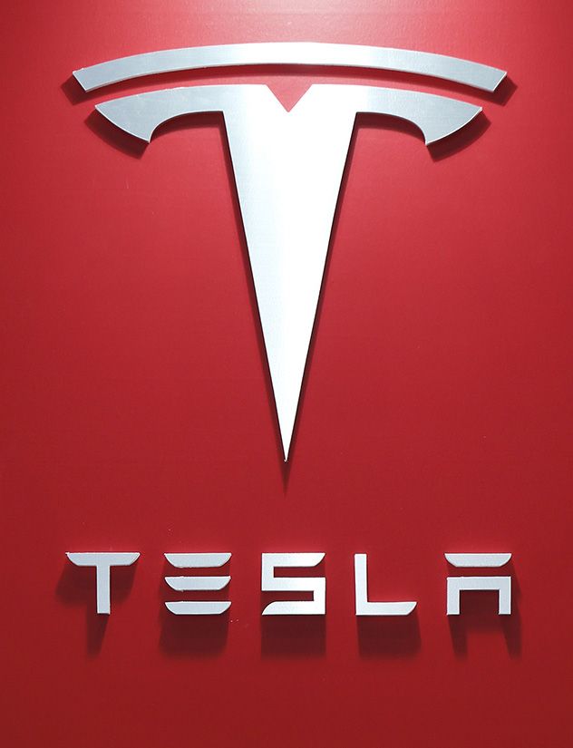 Elon Musk'tan Tesla Çalışanlarına: Maliyetleri kontrol etmeliyiz !