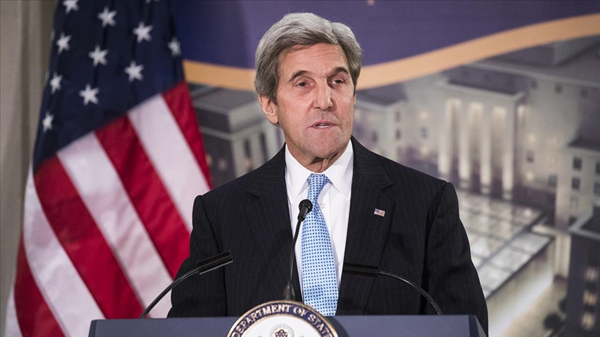 John Kerry: The Transition to Electric Vehicles Should Be Accelerated