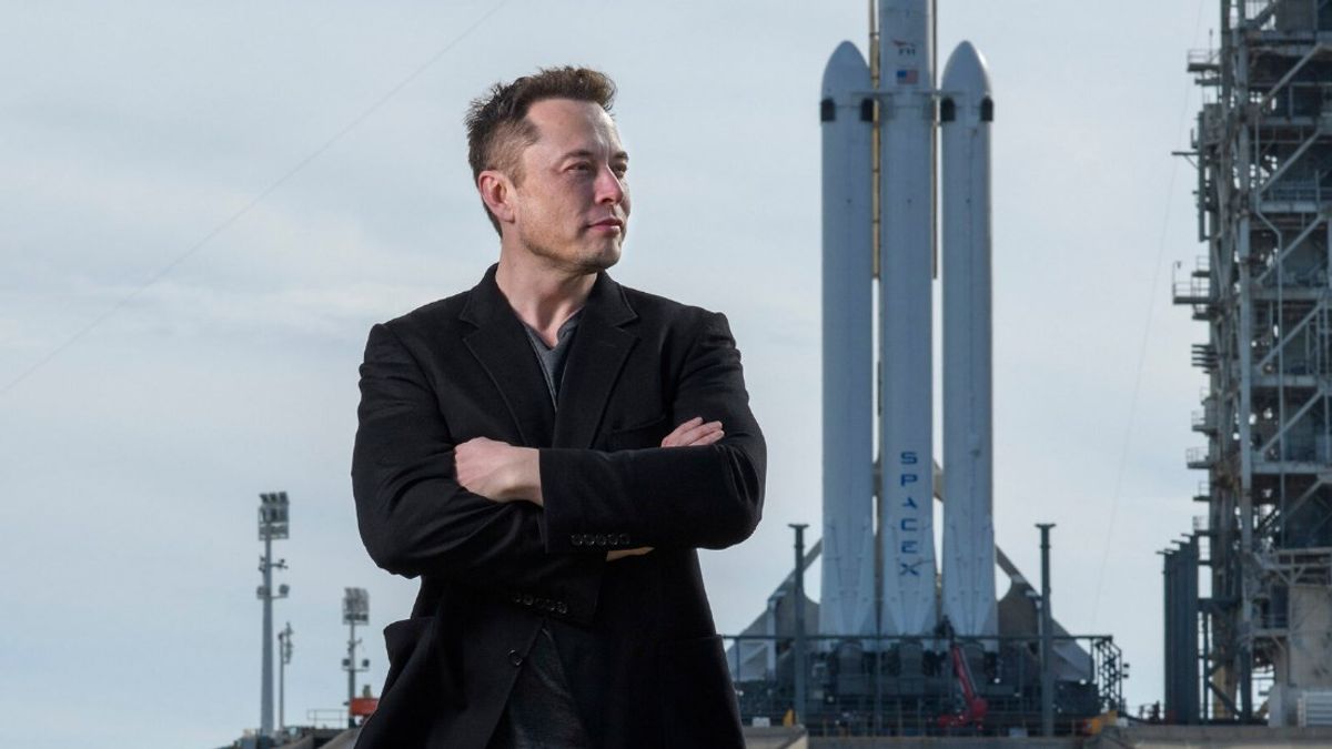 Musk will build the city of Starbase to make satellites