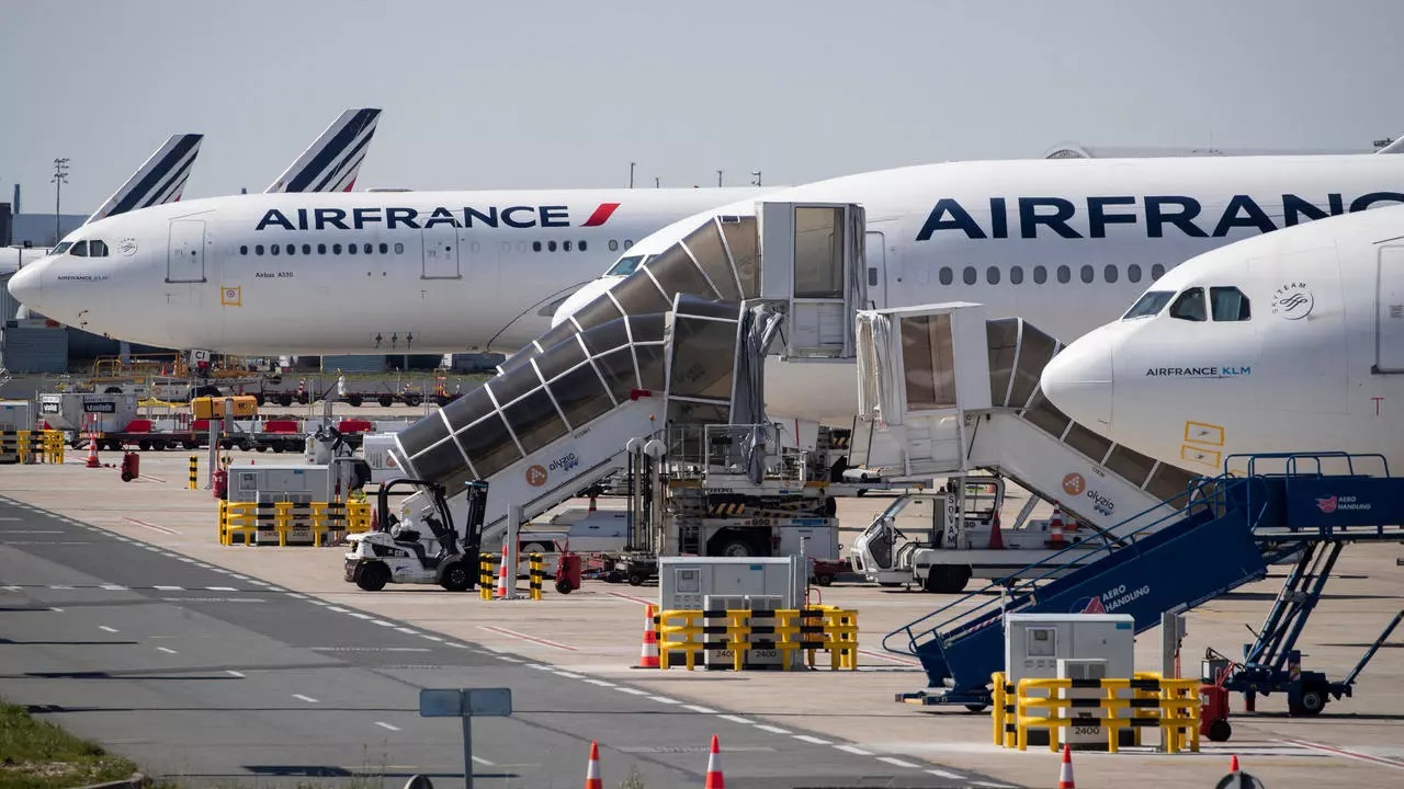 Air France receives further billions in aid