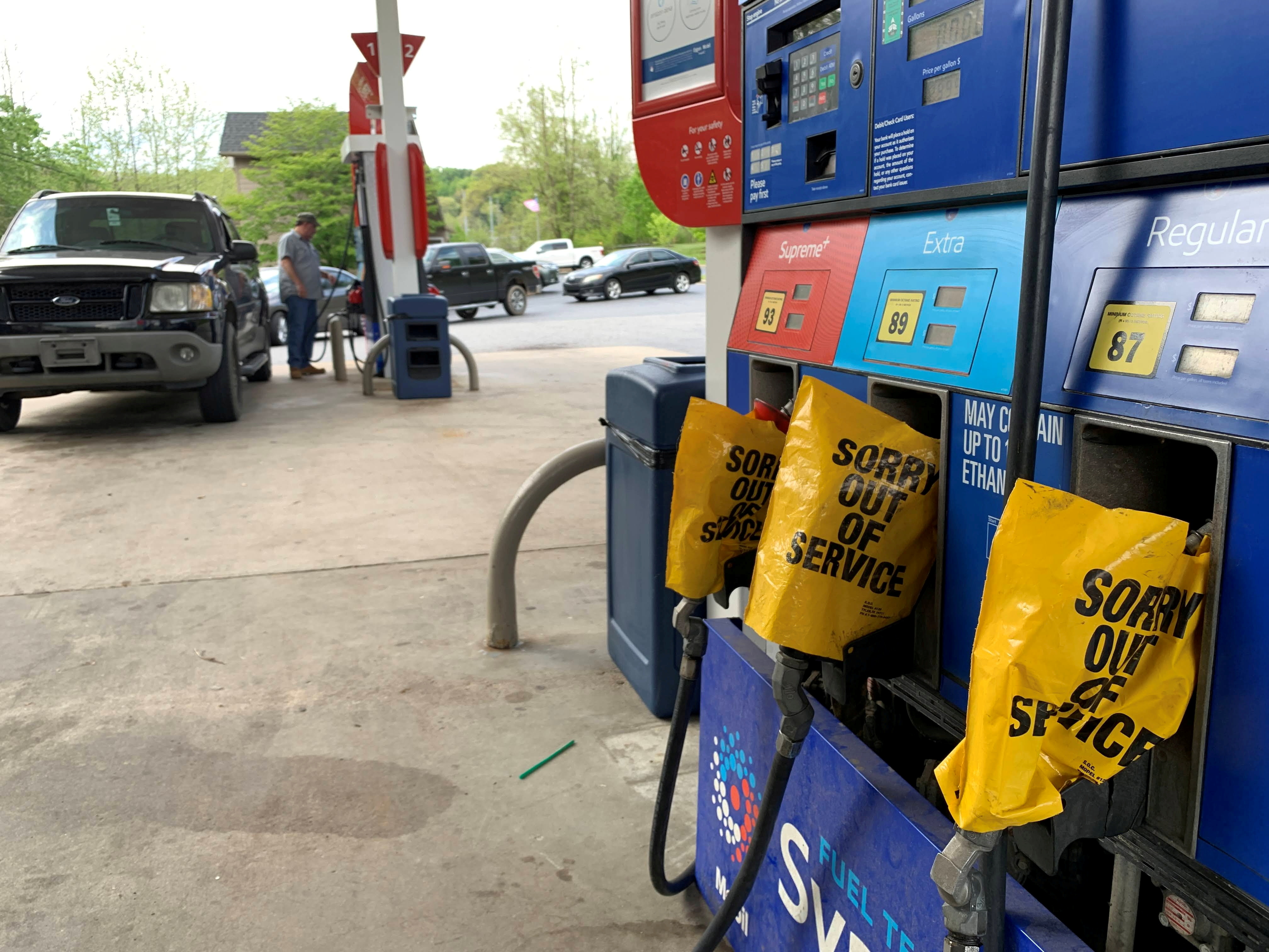US government warns of gasoline panic buying