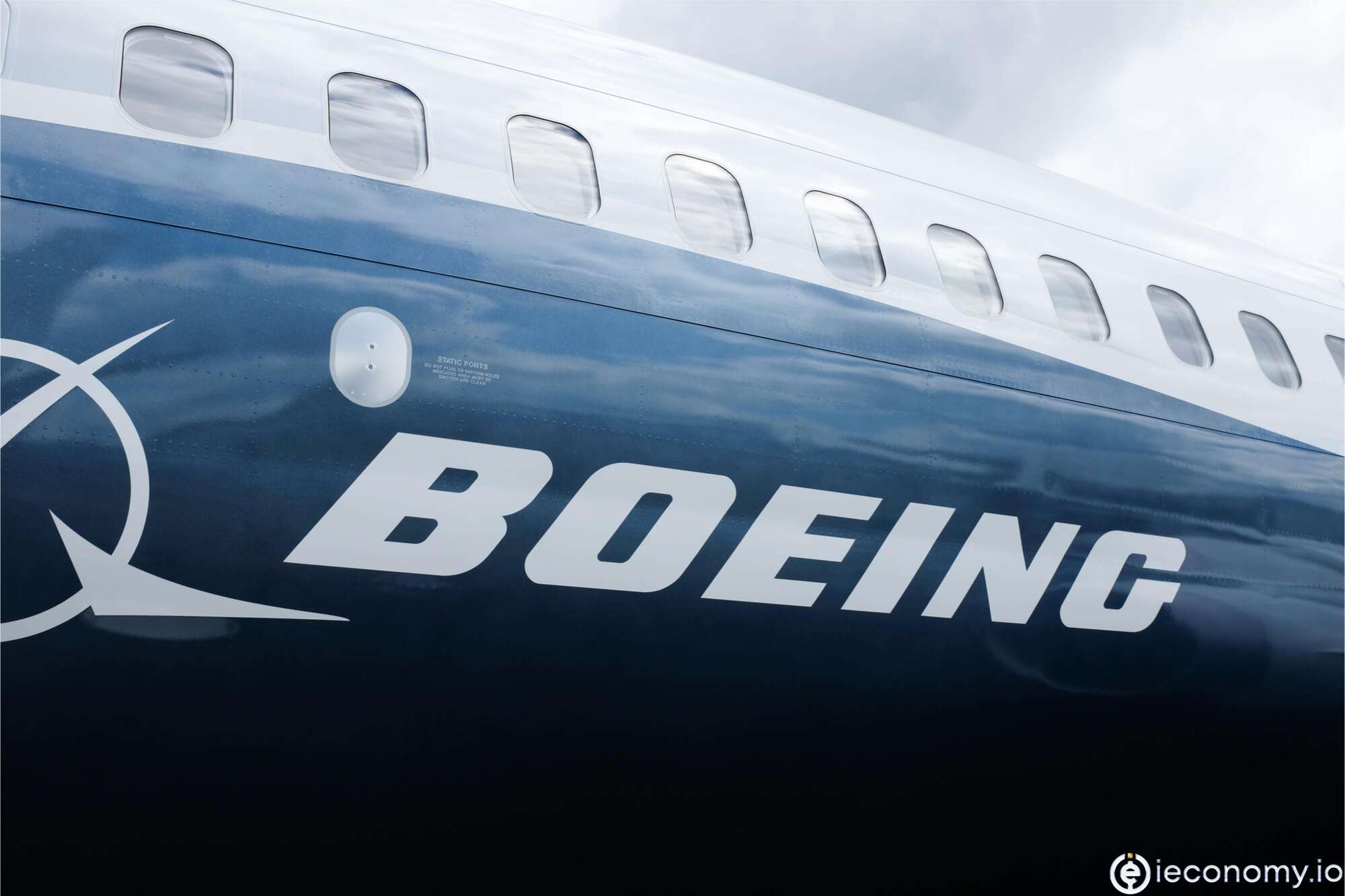Boeing, arka arkaya altı çeyrek kaybettikten sonra oyuna geri döndü