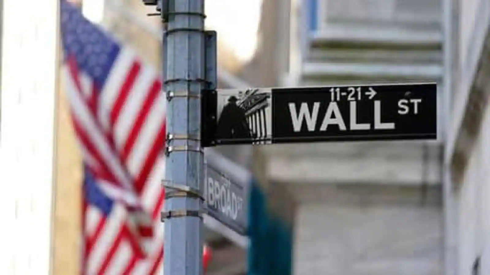 Wall Street cuma günkü olumlu gelişmeyi yakaladı