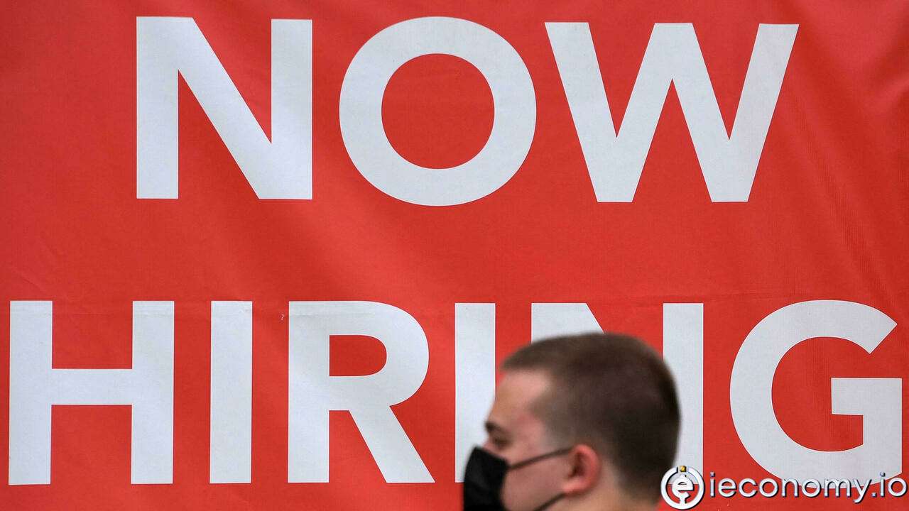 In the USA 3.99 million employees quit their jobs in April