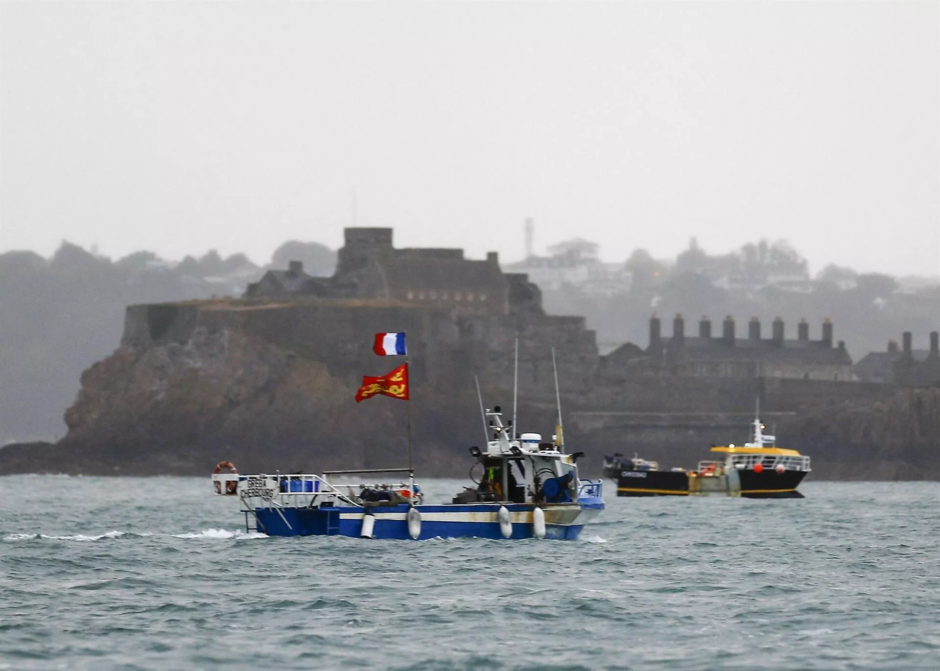 Fransa, İngiltere ile balıkçılık anlaşmazlığında misilleme planlıyor