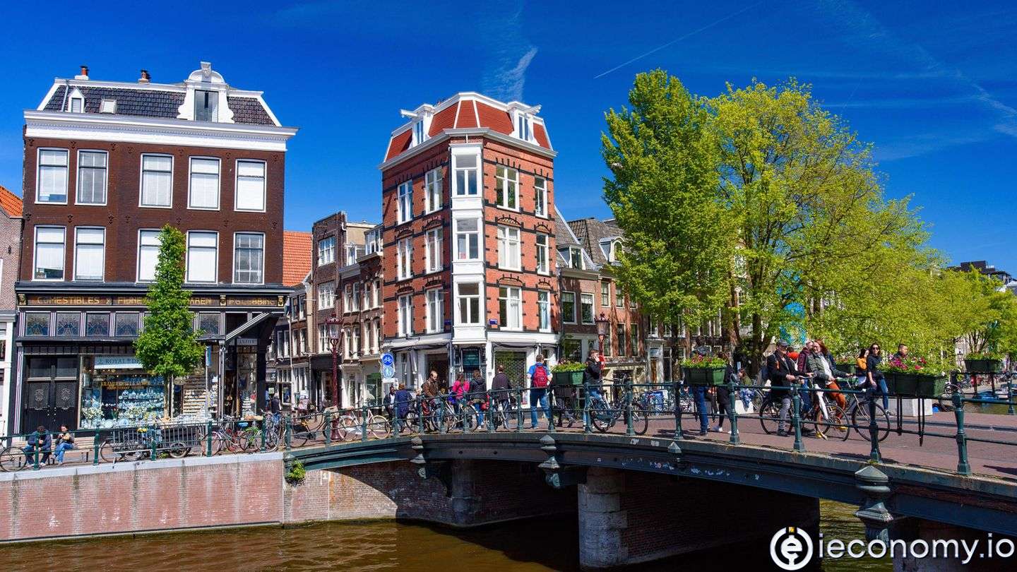 The Airbnb agency in Amsterdam lost around 80 percent of its addresses