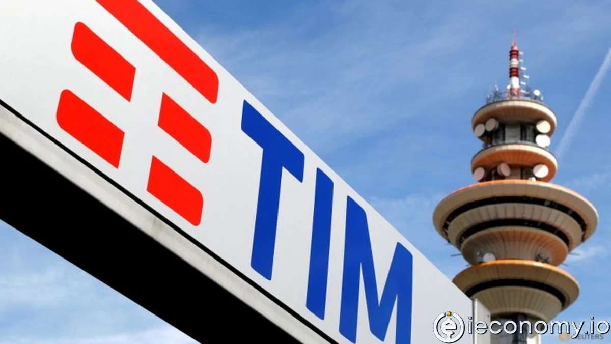Telecom Italia 'nın eski CEO'su şirket yönetim kurulundan ayrıldı