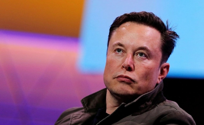 Elon Musk, NFT Özelliğini Kullanıma Sunduğu İçin Twitter'ı Eleştirdi