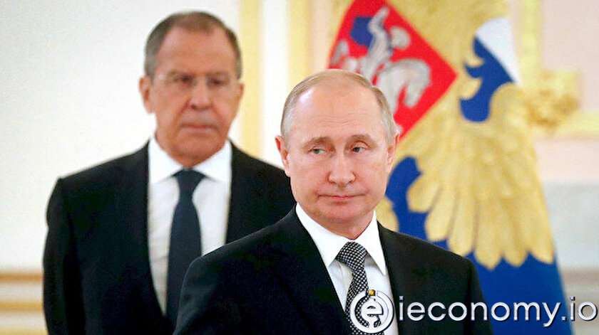 The US put Putin and Lavrov on the sanctions list