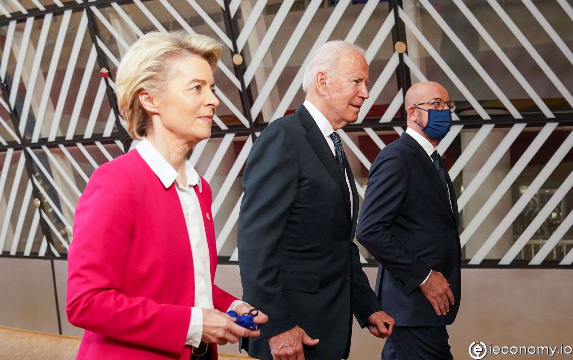 European Union Leaders: "We Will Get Rid of Russian Fossil Fuels"