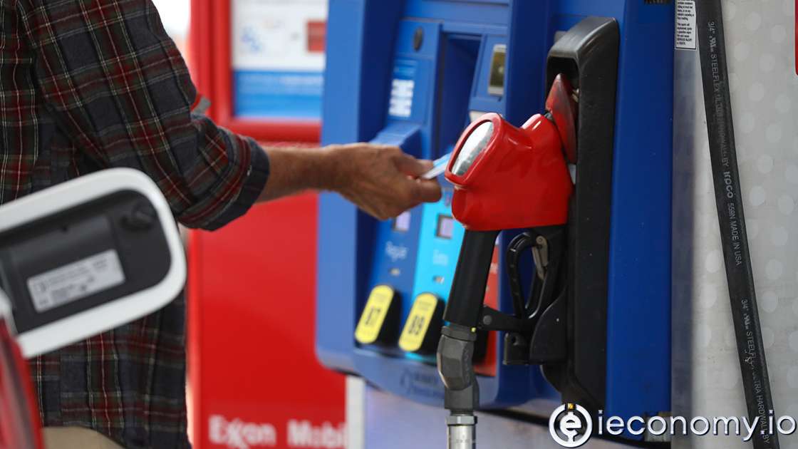 Gasoline Prices Fall in the US! Figures Fall Below 4 Dollars