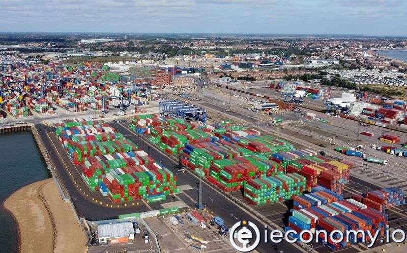 Birleşik Krallık'ın en büyük konteyner limanı Felixstowe'da çalışan işçiler 8 günlük greve başlayacak